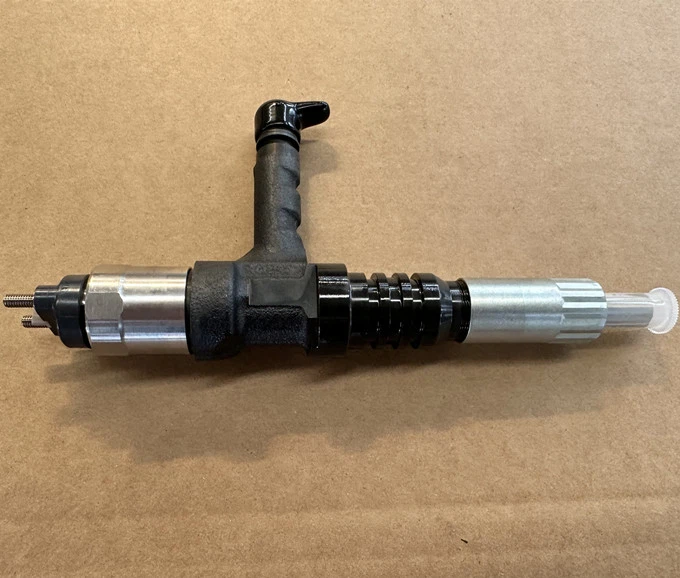 Injector 6261-11-3100